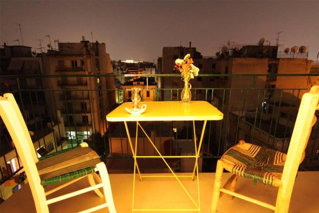 Charming Rooftop Nest With Awesome Acropolis View Downtown 아테네 외부 사진