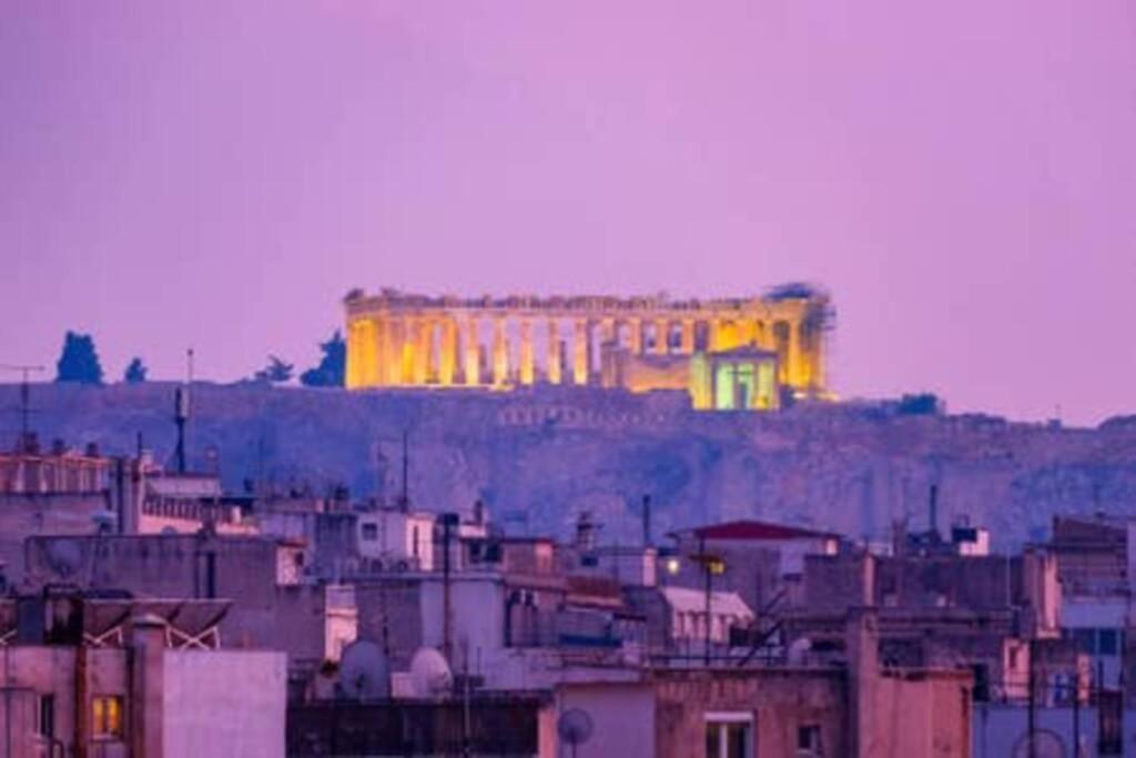 Charming Rooftop Nest With Awesome Acropolis View Downtown 아테네 외부 사진