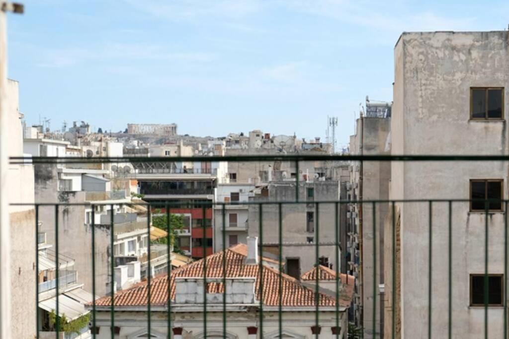 Charming Rooftop Nest With Awesome Acropolis View Downtown 아테네 외부 사진